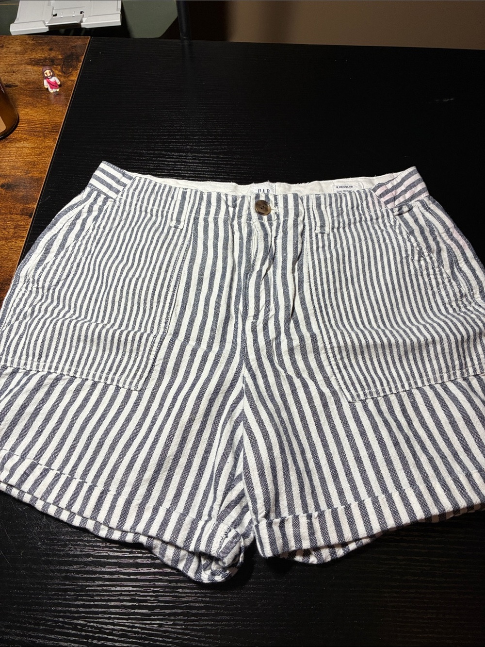GAP Striped Cotton-Blend Women’s Shorts - Navy & White
